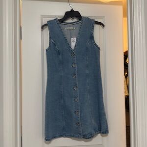 Abercrombie denim dress Small petite NWT